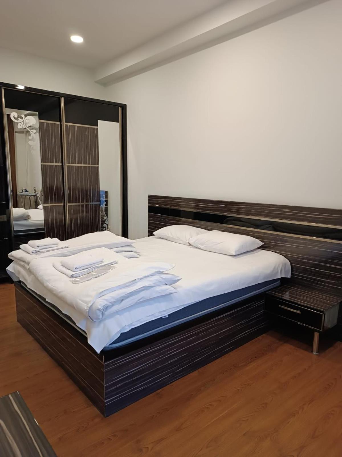 Rent Inn Yerevan On Buzand Street Kültér fotó